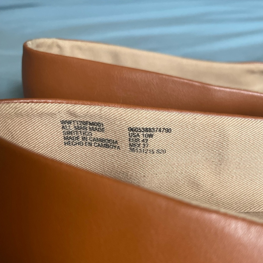Time and Tru Camel Brown Faux Leather Flats 10W - Picture 6 of 6